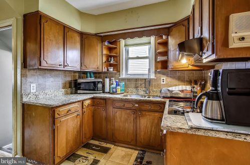 2905 Carlton Ave, Washington DC 20018-2615 exterior