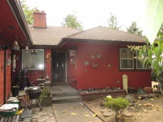 11566 Powell Blvd, Portland OR  97266-1633 exterior