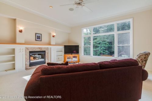 13155 Starwood Ln, Dewitt MI 48820-9028 exterior