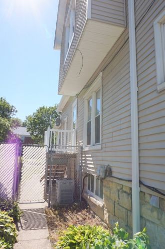 826 Raynor Ave, Joliet IL 60436-2027 exterior