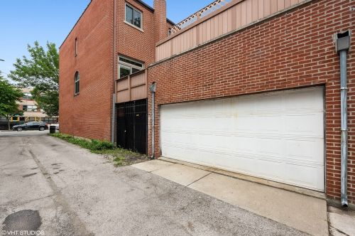 2245 Polk St, Chicago IL 60612-4126 exterior