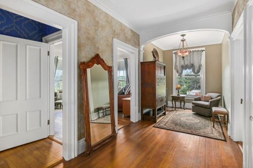 264 Highland St, Worcester MA 01602-2112 exterior