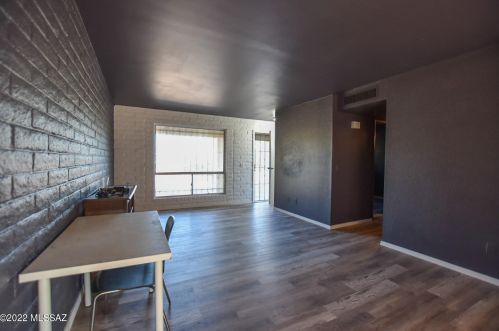 2878 Calle Del Huerto, Tucson AZ 85741-3415 exterior