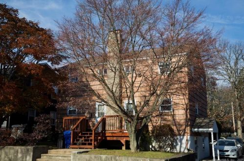 22 Ryan Ave, Norwalk CT 06854-4630 exterior