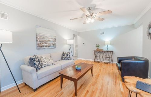 9504 Palmetto Ave, Milwaukee WI  53222-1558 exterior