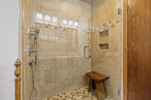 2418 Risch Ln, Manitowoc WI 54220-1190 exterior