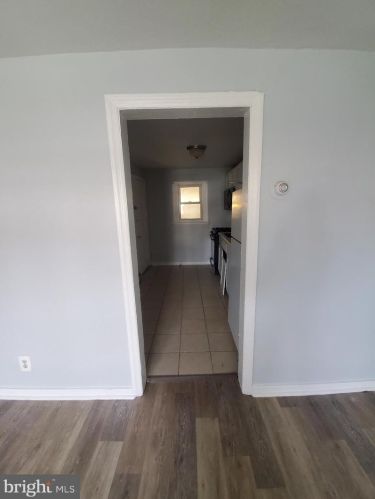 253 Grand Ave, Camden NJ 08105-2151 exterior