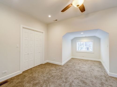 7933 Cressett Dr, Chicago IL 60707-1346 exterior