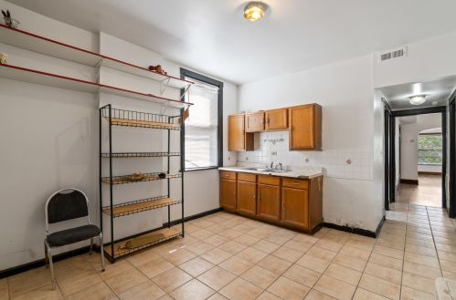 637 Monticello Ave, Chicago IL 60647-3624 exterior