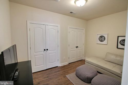 405 Great Falls Rd, Rockville MD  20850-2883 exterior