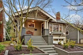 8246 15th Ave, Seattle, WA 98115-4340