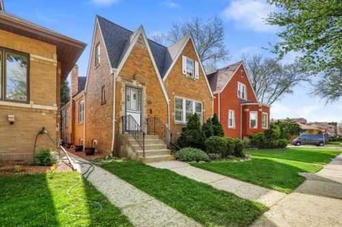 6107 Austin Ave, Chicago, IL 60638-4319