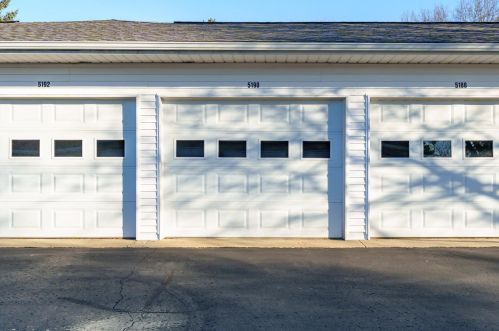 5190 Grn Mdw Rd, Kalamazoo MI 49009-1262 exterior