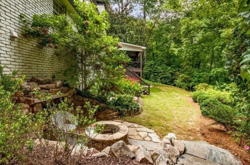 7105 Brandon Mill Rd, Atlanta GA  30328-1922 exterior