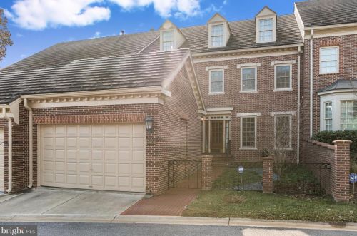 7802 Hidden Meadow Ter, Rockville MD  20854-1792 exterior
