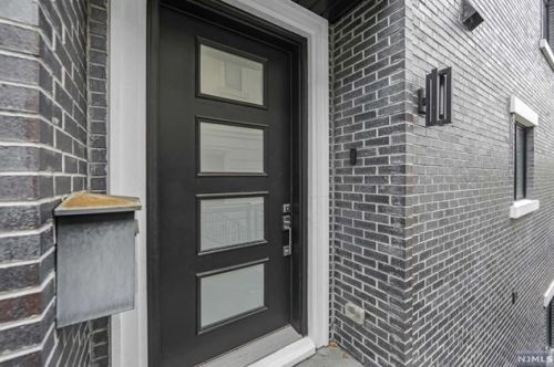 1234 River Rd, Edgewater NJ  07020-1423 exterior