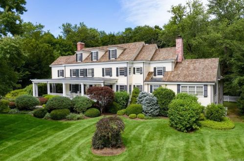 2 Creemer Rd, Armonk NY 10504-2402 exterior