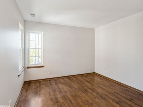 4453 Brownstone Way, Waukegan IL 60085-8638 exterior