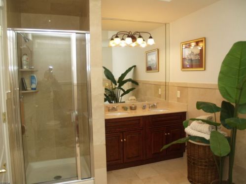 411 Chestnut St, Newark NJ 07105-6511 exterior