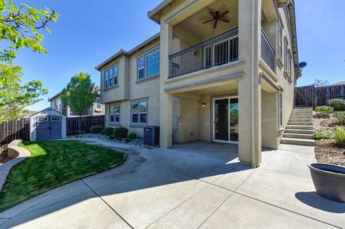 2110 Fenceline Dr, Folsom CA exterior