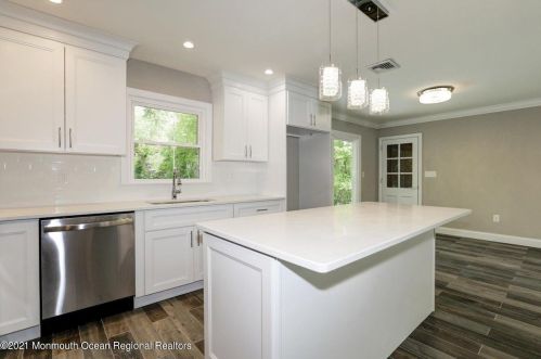 71 Bamm Hollow Rd, Middletown NJ  07748-3259 exterior