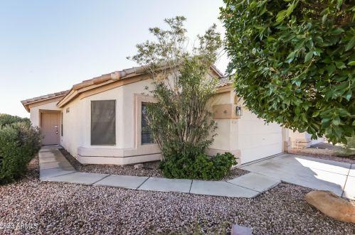 21827 32nd Ave, Phoenix AZ  85027-1676 exterior