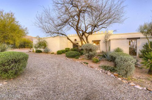 5208 Mission Hill Dr, Tucson, AZ 85718-1846