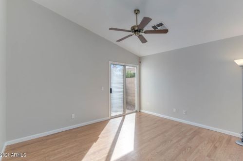 14437 47 Pl, Phoenix AZ 85018-6009 exterior