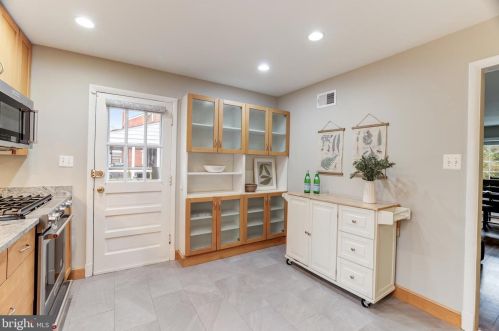 109 Raymond Ave, Alexandria VA 22301-1139 exterior