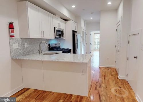 1642 Marshall St, Philadelphia PA 19120-3739 exterior