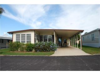 37849 Valencia Ave, Zephyrhills FL  33541-1338 exterior