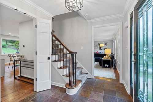 106 Rutledge Dr, Pittsburgh, PA 15215-1920