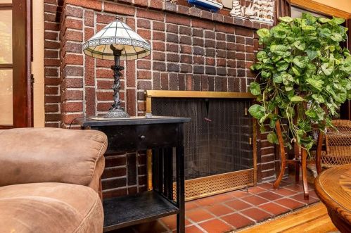 180 Wood Ave, Woonsocket RI 02895-2131 exterior