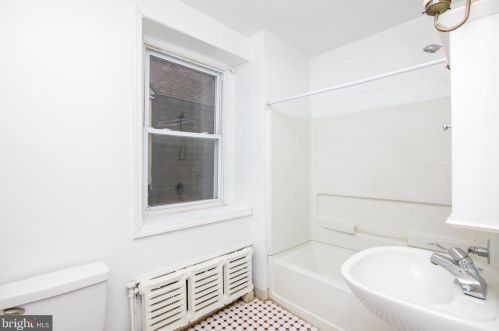 5032 Hazel Ave, Philadelphia PA 19143-1621 exterior