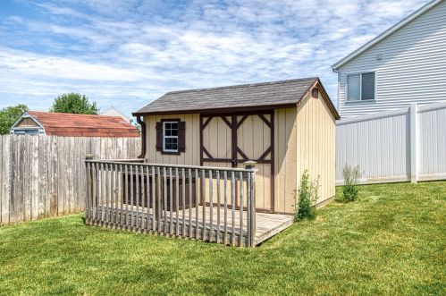 6610 Summer Shores Dr, Grand Rapids MI 49548-7002 exterior