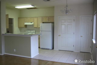 7316 Dan Jean Dr, Austin TX  78745-3707 exterior