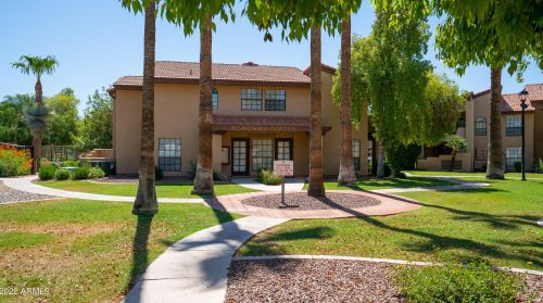 1351 Pleasant Dr, Chandler AZ  85225-6513 exterior