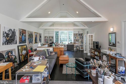 307 Edgerstoune Rd, Princeton NJ 08540-6716 exterior