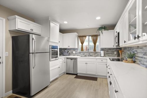 2160 Denair Ave, Turlock CA  95382-1822 exterior