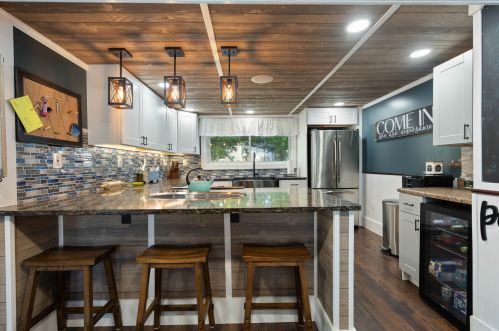 44 Main St, Newton NH 03858-3113 exterior