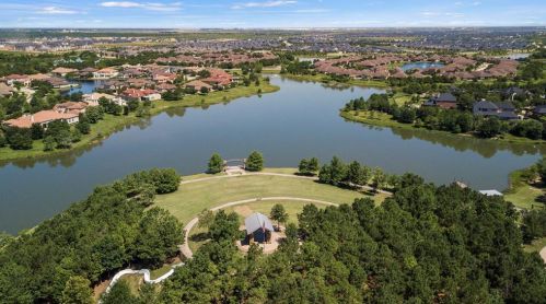 28203 Sundown Shr Ct, Fulshear TX 77441-2037 exterior