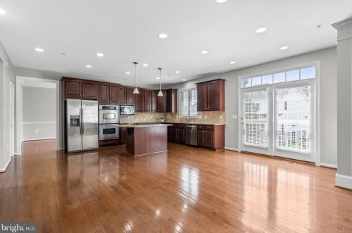 13221 Moonlight Trail Ct, Silver Spring MD 20906-6703 exterior