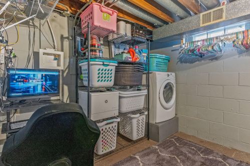 3901 86, Milwaukee WI 53222-2833 exterior