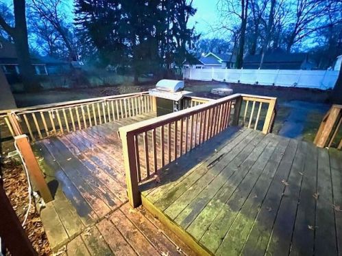 1070 James Ave, Meskegon MI  49442-2136 exterior