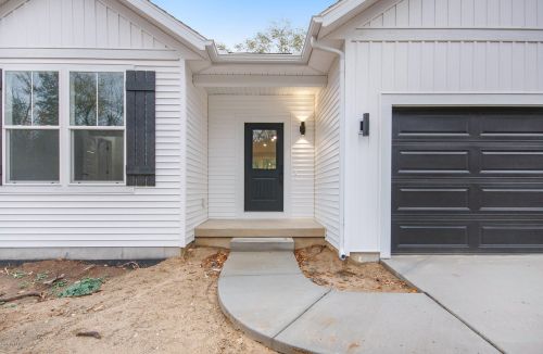 2266 Dunnigan Ave, Grand Rapids, MI 49525-9705