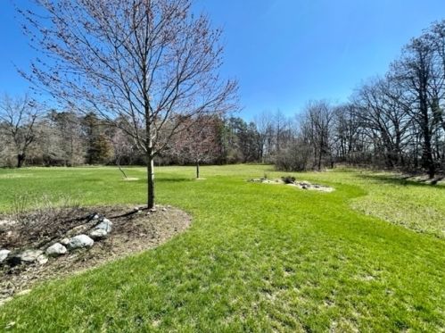 314 Wilmington Ct, Bull Valley IL exterior