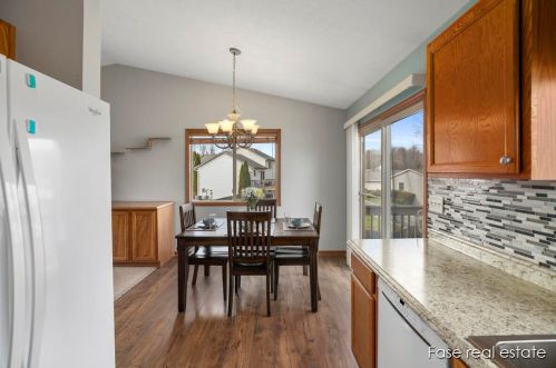 2155 Avalon Vw Dr, Cedar Springs MI 49319-7926 exterior