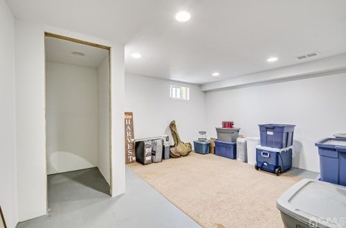 149 Vineyard Rd, Edison NJ 08817-4784 exterior