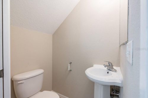 9517 Citrus Glen Pl, Tampa FL  33618-4032 exterior