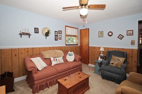 1238 Arrowood Dr, Pittsburgh PA 15243-1804 exterior